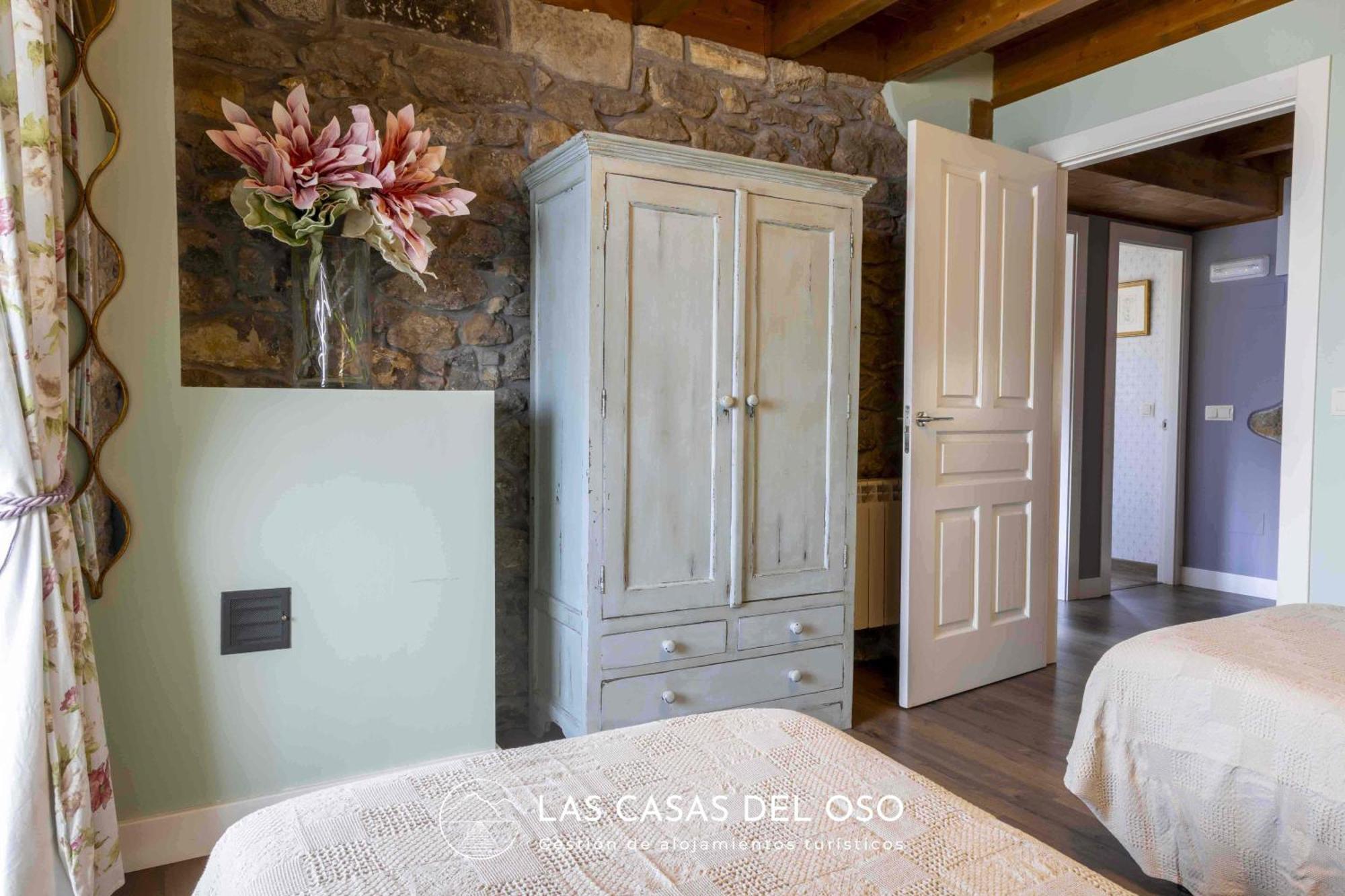 El Mirador De San Trocaya - Las Casas Del Oso Villamarcel Exterior foto
