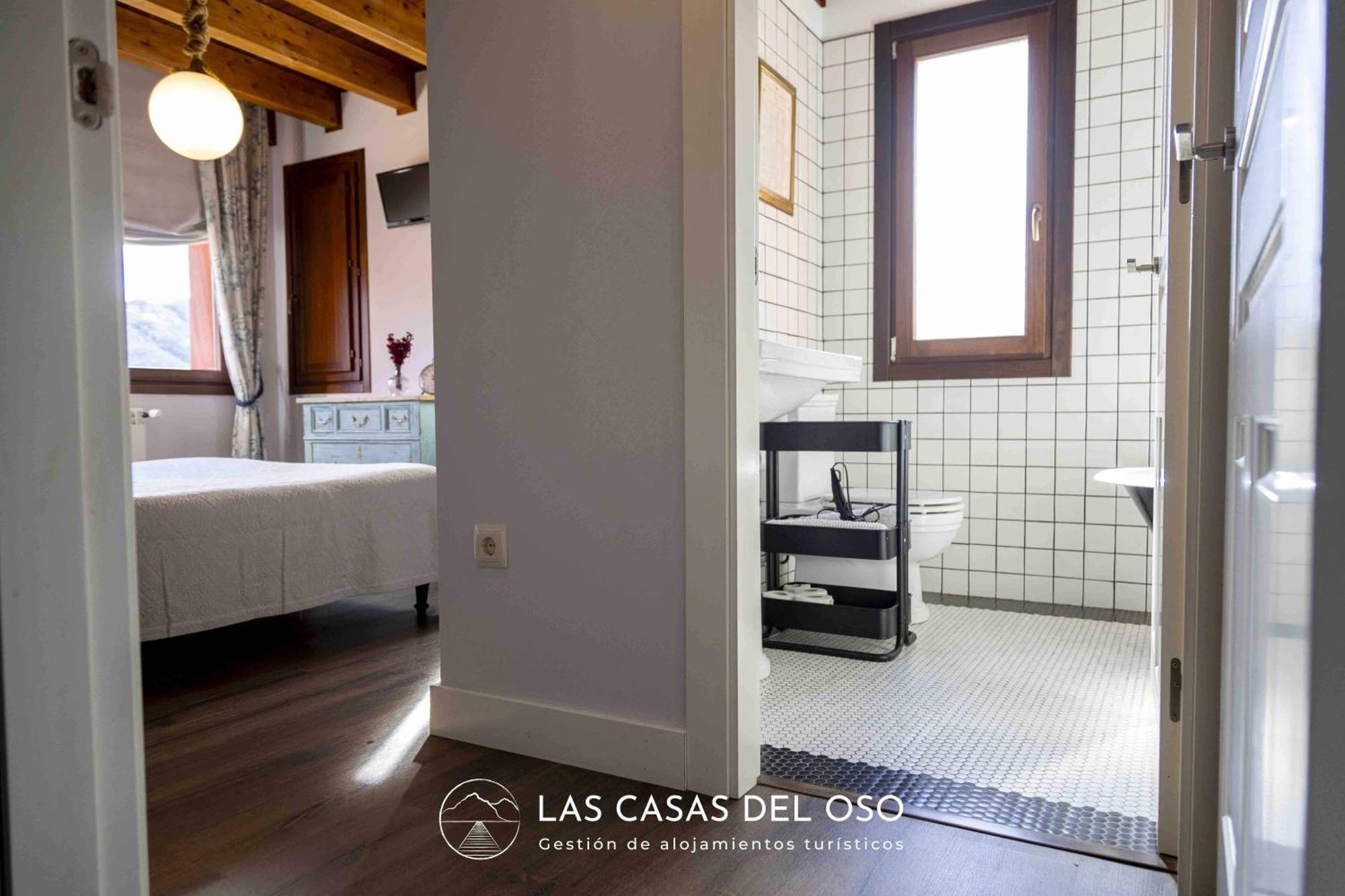 El Mirador De San Trocaya - Las Casas Del Oso Villamarcel Exterior foto